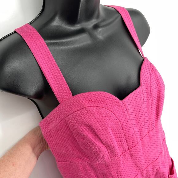 Decode 1.8 NEW A-Line Dress Sz 10 Bright Pink Textured Pockets Straps Sleeveless - Picture 2 of 9